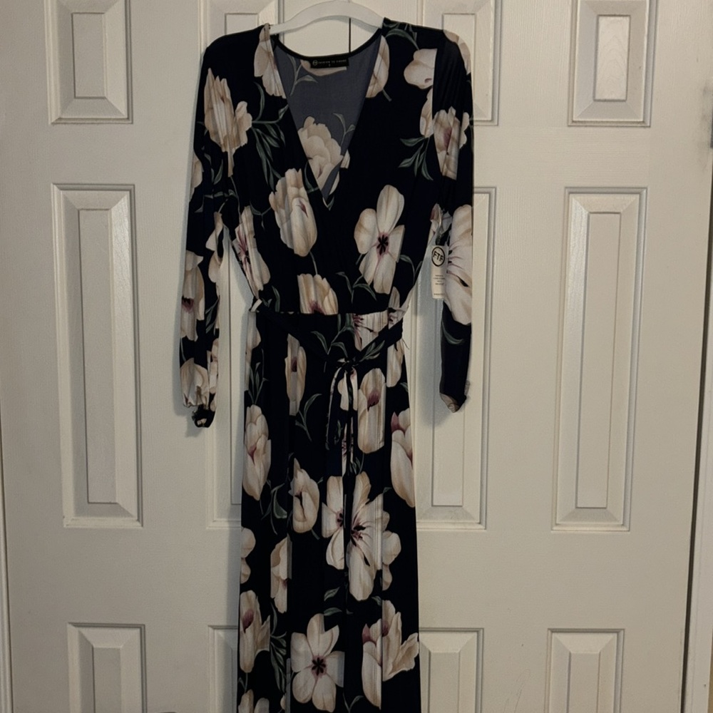 NWT Fashion To Figure Dress